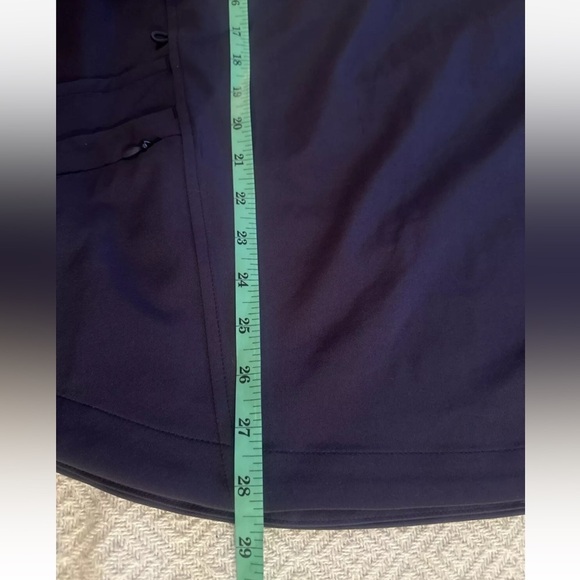 NWT Climate Right by Cuddl Duds Navy Scrub Top Size 2X Ion Anti-Bacterial Tech - Picture 9 of 9